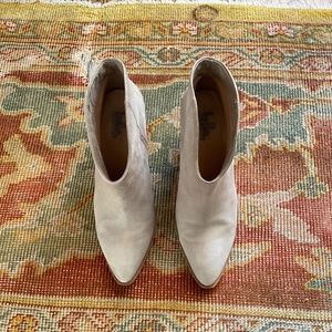 Fog Grey Belle Ankle Cowboy Boots, 8.5M.